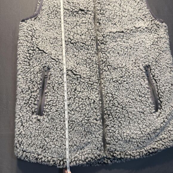Thread & Supply Vest Womens Small Gray Sherpa Fleece Zip Pockets Cozy Layer - Picture 5 of 9